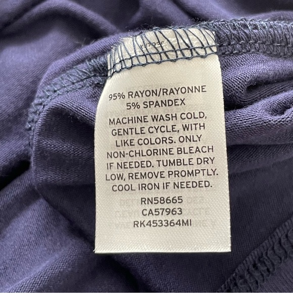 NWT Nordstrom Rack Tranquility Pajama Top in Navy Peacoat Buttons Size Small - Picture 9 of 9